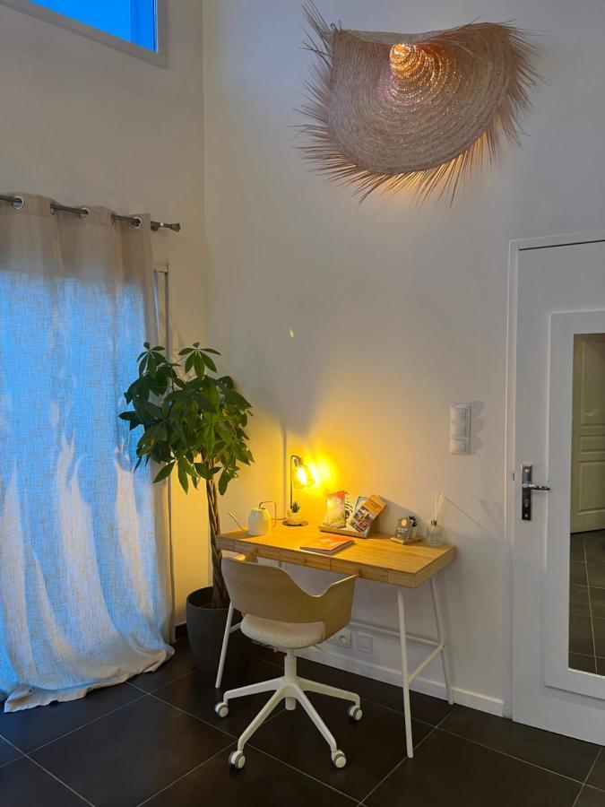 Maison De Village Ecusson - Logement Entier - 160M2 - 4Chambres - Centre Ville - Terrasse - Climatise 님 외부 사진